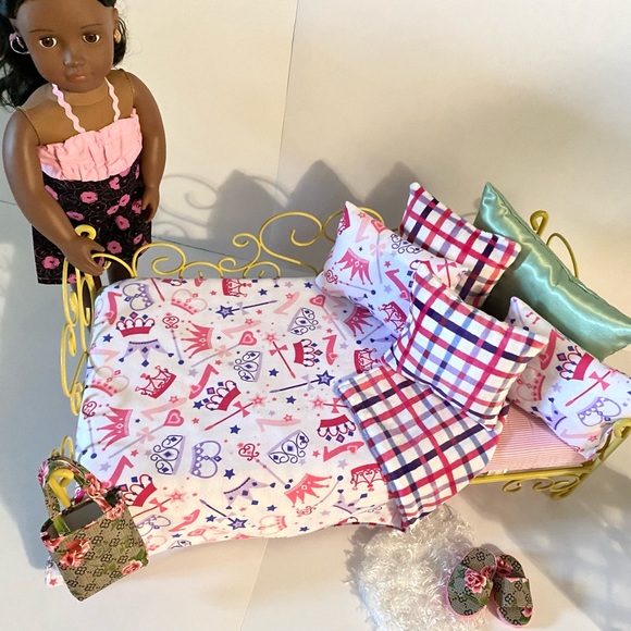 Reversible 6 piece soft minky doll bedding set - Picture 1 of 10